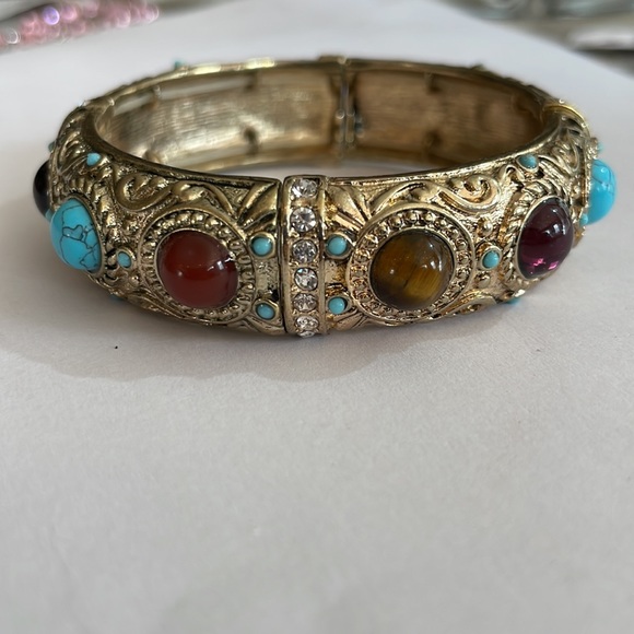 Graziano CN Stretch Bracelet Gold Tone With Faux Turquoise with Simulated Beads - Picture 7 of 9